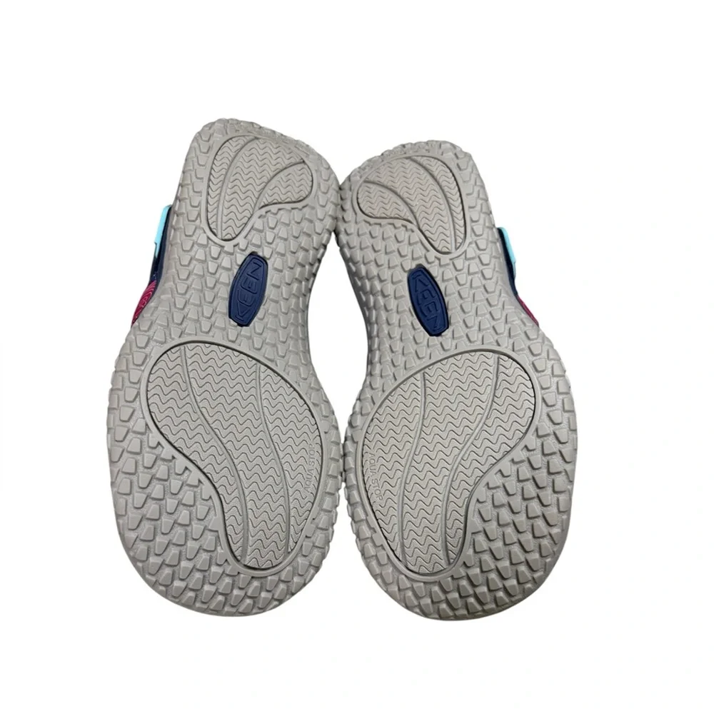 Keen kids size